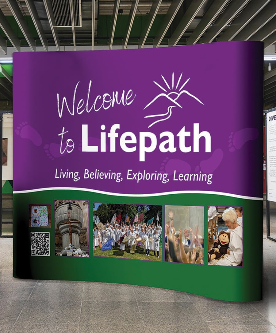 3m x 3m Curved Pop Up Exhibition Backdrop Stand With Printed Magnetic Graphics