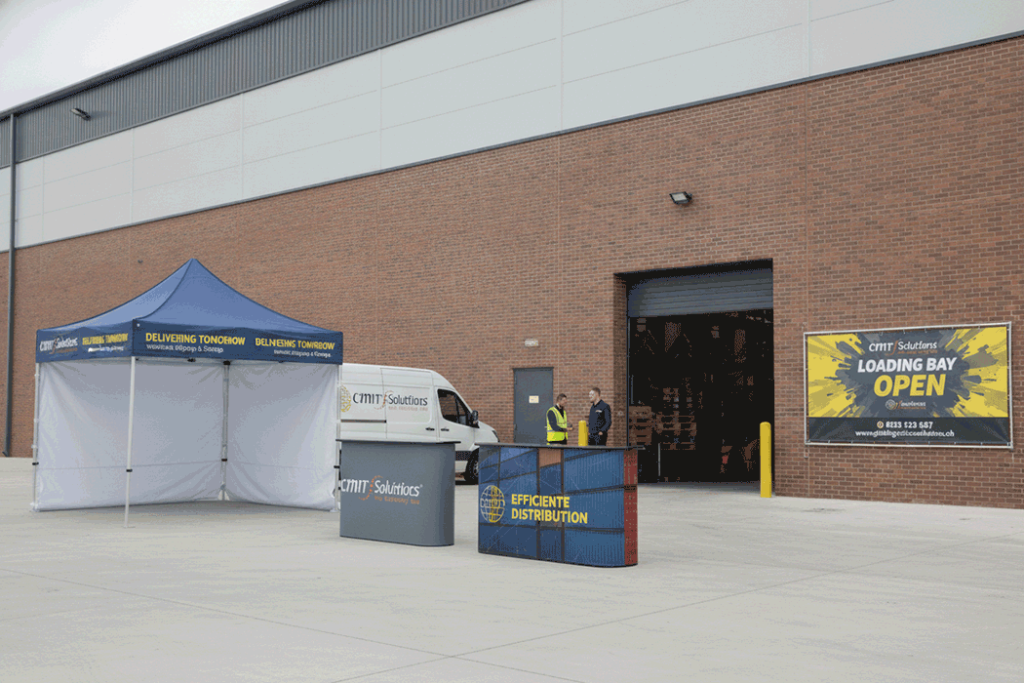 Warehouse Outdoor Banner Stands